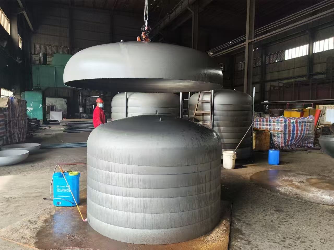 Manufacturing High-Pressure Vessels With Hemispherical Heads  